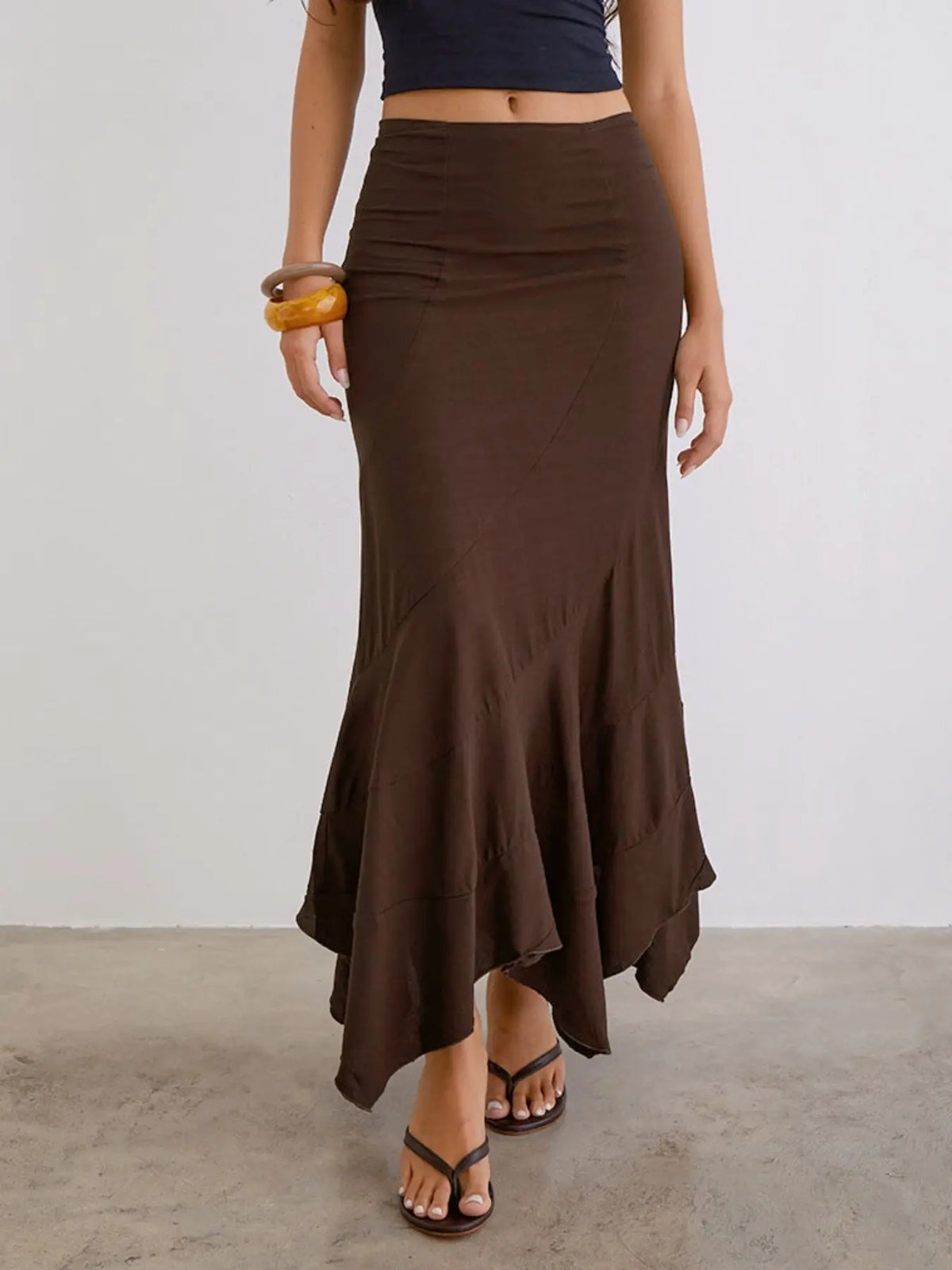 Women's Mermaid Hem Skirt, Slim-Fitting Irregular Design, Solid Color Long Skirt, Fashionable and Stylish, Perfect for Various Occasions, Bottom