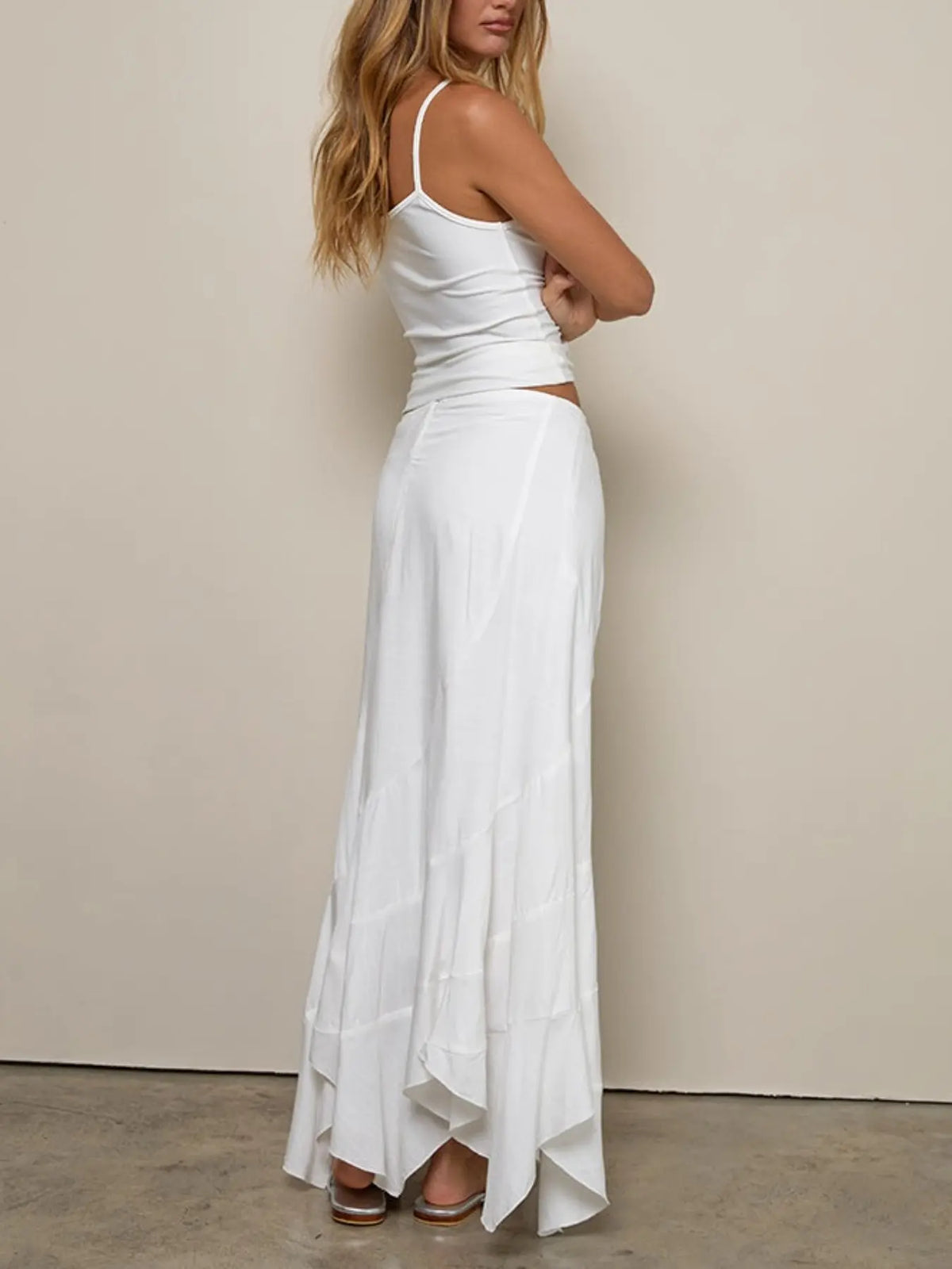 Women's Mermaid Hem Skirt, Slim-Fitting Irregular Design, Solid Color Long Skirt, Fashionable and Stylish, Perfect for Various Occasions, Bottom